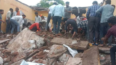 ভারতে স্কুলের ছাদ ধসে ৭ শিশু নিহত