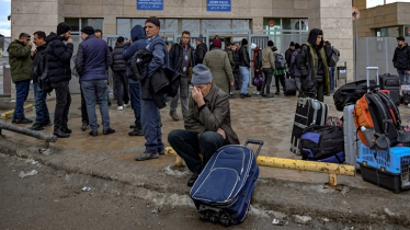 যুদ্ধের দ্বারপ্রান্তে পারস্য: মানসিকভাবে প্রস্তুতি নিচ্ছে ইরানের মানুষ, কাটছে বিনিদ্র রাত যুদ্ধের দ্বারপ্রান্তে পারস্য: মানসিকভাবে প্রস্তুতি নিচ্ছে ইরানের মানুষ, কাটছে বিনিদ্র রাত