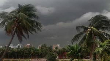 ঢাকাসহ দেশের  ১৭ জেলায় ৬০ কিমি বেগে বজ্রসহ ঝড় বৃষ্টি