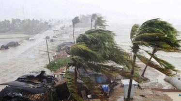 বঙ্গোপসাগরে শক্তিশালী নিম্নচাপের সৃষ্টি, ধেয়ে আসছে শক্তিশালী ঘূর্ণিঝড়