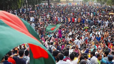 জুলাই বিপ্লবের শহিদদের স্মরণে দোয়া মাহফিল ও আলোচনা সভা অনুষ্ঠিত