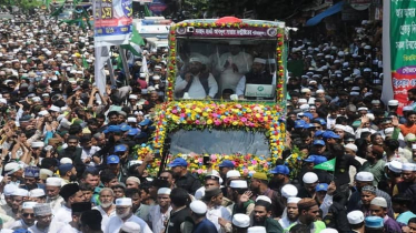 চট্টগ্রামে জশনে জুলুসে পদদলিত হয়ে দুজনের মৃত্যু, আহত ১০