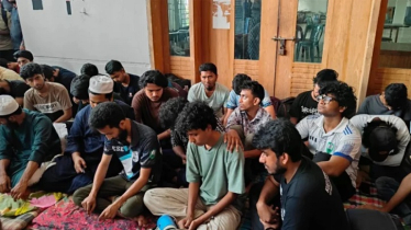 কুয়েটের আন্দোলনরত শিক্ষার্থীদের আমরণ অনশন শুরু
