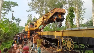 কুড়িগ্রামগামী আন্তঃনগর কুড়িগ্রাম এক্সপ্রেসের বগি লাইনচ্যুত