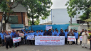 ফসল বিক্রি করতে না পারায় অনিশ্চয়তায় হাজারো কৃষক