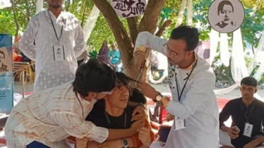 লালনকন্যার স্মরণানুষ্ঠানে ‘চুল কেটে’ প্রতীকী প্রতিবাদ সংস্কৃতিকর্মীদের
