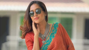 চলচ্চিত্র অনুদান কমিটি থেকে পদত্যাগ করলেন অভিনেত্রী মম
