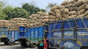 স্থলবন্দর দিয়ে নেপালে আরও ১ হাজার ৭১ মেট্রিক টন আলু রপ্তানি স্থলবন্দর দিয়ে নেপালে আরও ১ হাজার ৭১ মেট্রিক টন আলু রপ্তানি