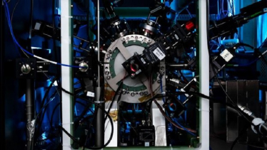 ৩০ বিলিয়ন বছরেও এক সেকেন্ড ভুল করবে না চীনের অপটিক্যাল ঘড়ি 