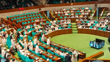 সংসদ অধিবেশন থেকে বিরোধীদলের ওয়াকআউট