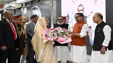 ভারত সফর শেষে দেশে ফিরলেন প্রধানমন্ত্রী