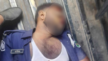 ট্রাক-বাসের মাঝে চাপা পড়ে পুলিশ কনস্টেবলের মৃত্যু