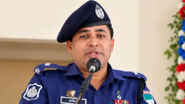 ক্যান্টনমেন্ট থানার সেই ওসি রাকিবুল গ্রেপ্তার, নেওয়া হচ্ছে আদালতে