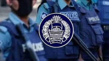 সামাজিক যোগাযোগ মাধ্যমে,সতর্ক করল পুলিশ