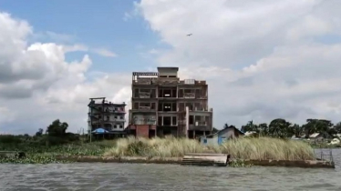 পুলিশ ক্যাম্পে হামলাকারীদের ধরতে যৌথবাহিনীর অভিযান শুরু