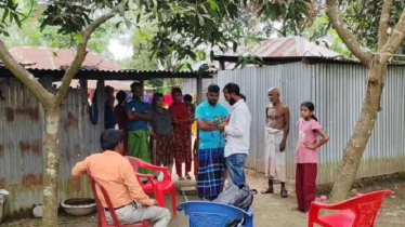 স্ত্রী প্রেমিকের সঙ্গে পালানোর পর, প্রেমিকের স্ত্রীকে বিয়ে