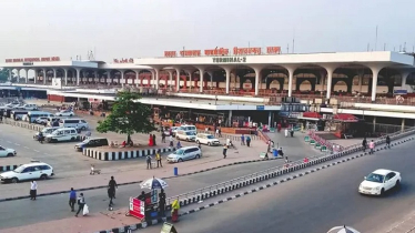 চলমান যুদ্ধ পরিস্থিতিতে, আটকে পড়া ৪৩০ বাংলাদেশি দেশে ফিরেছেন