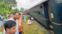রংপুরে পদ্মরাগ ট্রেনের ৬ বগি লাইনচ্যুত, রেল যোগাযোগ বন্ধ