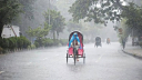 সারা দেশেই বৃষ্টির আভাস, বন্দরে সতর্ক সংকেত