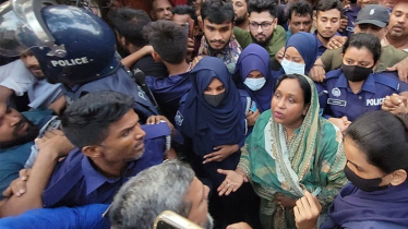 রাতভর প্রতিরোধের পর অবশেষে গ্রেপ্তার সেলিনা হায়াৎ আইভী