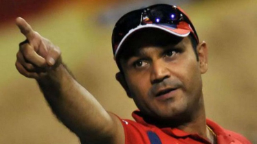 ‘কুকুরের লেজ কখনো সোজা হয় না’, পাকিস্তানকে শেবাগ