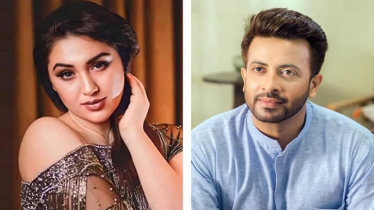 শাকিব খানের রজতজয়ন্তীতে অপু বিশ্বাসের রহস্যঘেরা পোস্ট