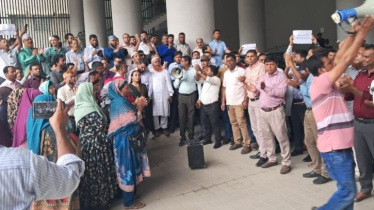 সচিবালয়ে কর্মচারীদের বিক্ষোভ, কঠোর কর্মসূচির হুমকি