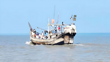 সমুদ্রবন্দর থেকে নামল সতর্কসংকেত