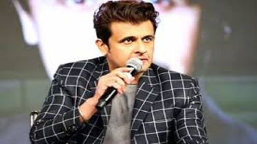 মঞ্চে রেগে সনু নিগম বললেন, ‘এ কারণেই পেহেলগামে হামলা’