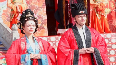 থাং রাজবংশের পোশাকে নববিবাহিতদের মহাসমারোহ