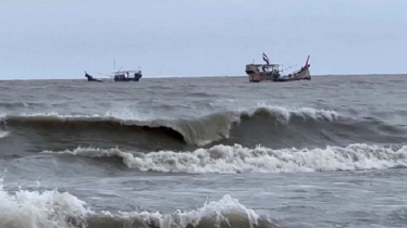 নিম্নচাপে রূপ নিয়েছে সুস্পষ্ট লঘুচাপ, চার সমুদ্র বন্দরকে সতর্ক সংকেত