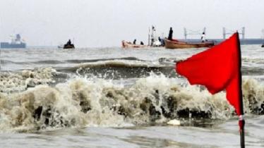 চার সমুদ্র বন্দরে ৩ নম্বর সতর্ক সংকেত