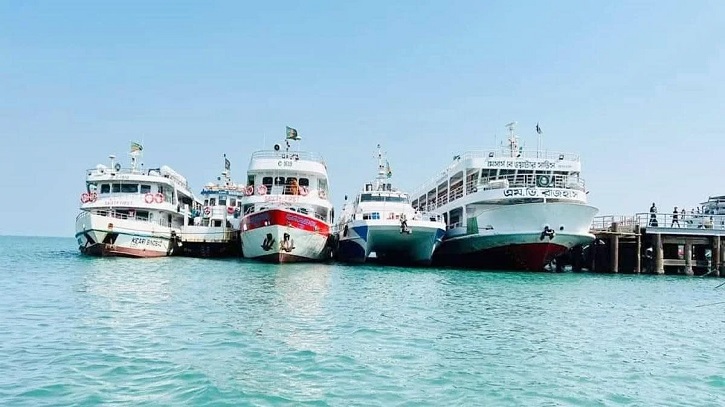 অনুমতি মিললেও সেন্টমার্টিনে যাচ্ছে না কোনো জাহাজ, হতাশ পর্যটকরা অনুমতি মিললেও সেন্টমার্টিনে যাচ্ছে না কোনো জাহাজ, হতাশ পর্যটকরা