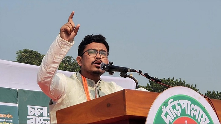 হাসিনাকে ‘লাত্থি দিয়ে’ ভারতে পাঠিয়েছি, আপনাদেরও সেভাবেই ডিল করব