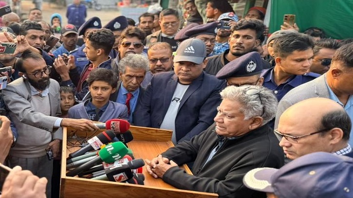 হাদির খুনিরা যদি দেশের বাহিরেও পালিয়ে থাকে, তাদের খুঁজে বের করে আনা হবে: নৌপরিবহন উপদেষ্টা