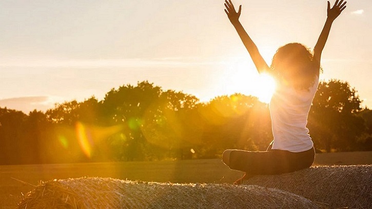 রোদে সময় কাটানোর উপকারিতা