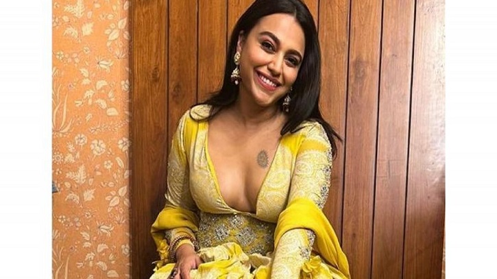 গানের শুটিং করতে গিয়ে অস্বস্তিকর কথা জানালেন স্বরা