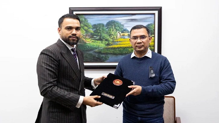 বেগম জিয়ার মৃত্যুতে প্রধান উপদেষ্টার শোক বার্তা হস্তান্তর