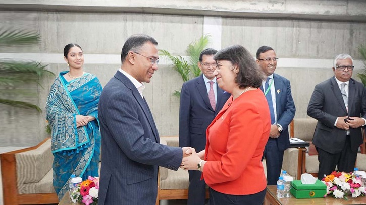 তারেক রহমানের সঙ্গে ব্রিটিশ প্রতিনিধিদলের সাক্ষাৎ তারেক রহমানের সঙ্গে ব্রিটিশ প্রতিনিধিদলের সাক্ষাৎ