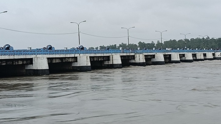 তিস্তার পাড়ে রেড অ্যালার্ট তিস্তার পাড়ে রেড অ্যালার্ট