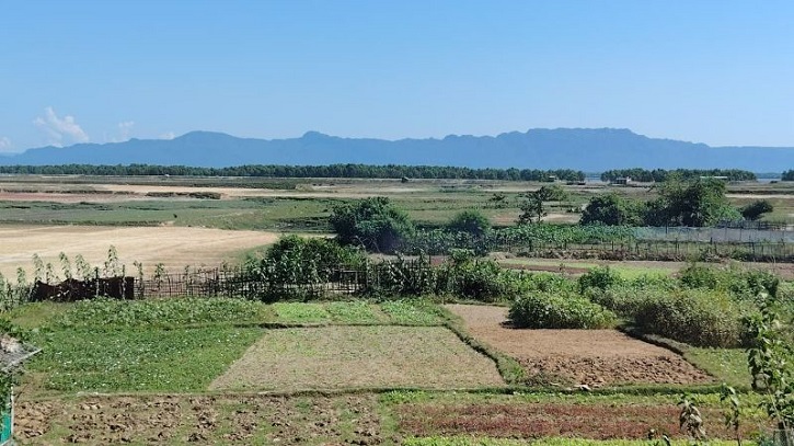 টেকনাফে অস্ত্রের মুখে জিম্মি করে ছয় কৃষককে অপহরণ