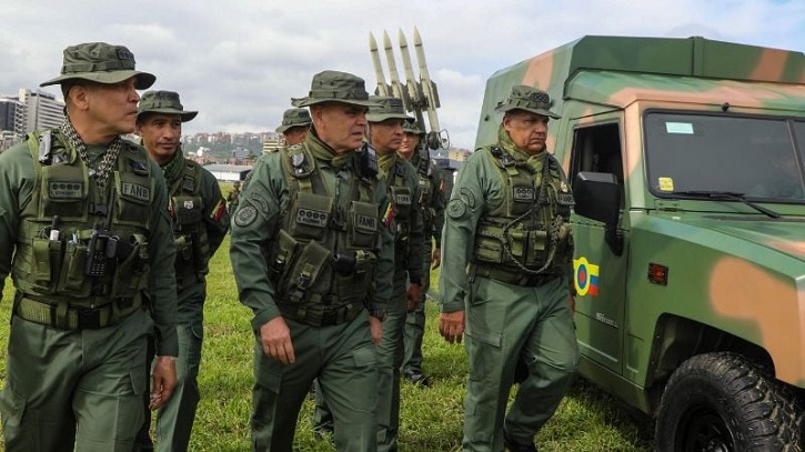যুক্তরাষ্ট্রের হামলার শঙ্কায় ‘সেনা মোতায়েন’ করছে ভেনেজুয়েলা