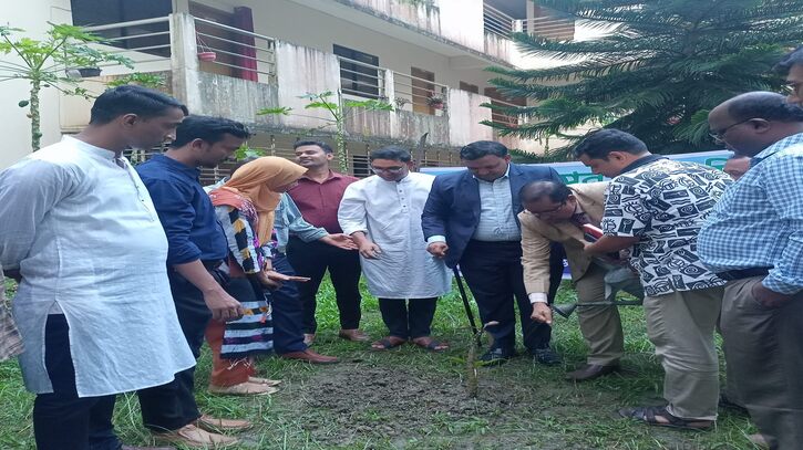 নোবিপ্রবিতে ১৫ হাজার চারা রোপণ করবে চন্দ্রকলি ফাউন্ডেশন নোবিপ্রবিতে ১৫ হাজার চারা রোপণ করবে চন্দ্রকলি ফাউন্ডেশন