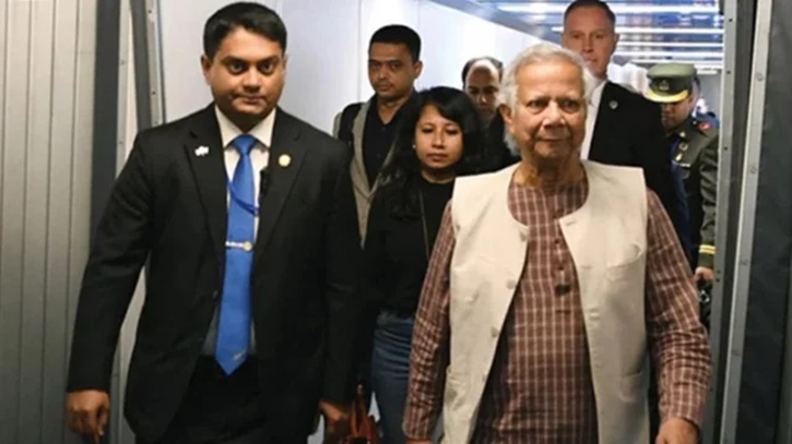 কপ-২৯ সম্মেলন শেষে দেশে ফিরলেন প্রধান উপদেষ্টা কপ-২৯ সম্মেলন শেষে দেশে ফিরলেন প্রধান উপদেষ্টা