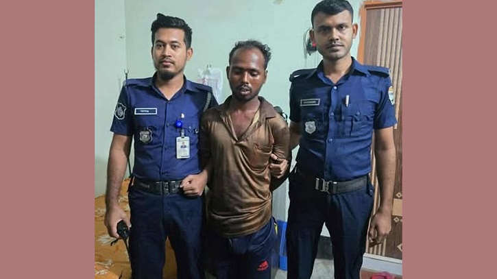 ভালুকায় মা ও দুই সন্তানকে হত্যা, প্রধান আসামি গ্রেপ্তার ভালুকায় মা ও দুই সন্তানকে হত্যা, প্রধান আসামি গ্রেপ্তার