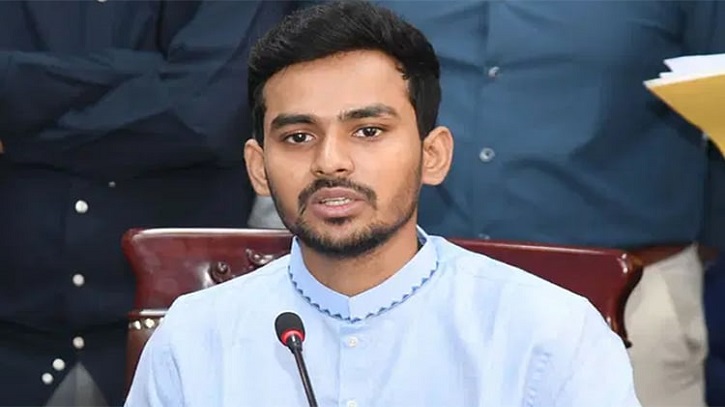 ঢাকা থেকে নির্বাচন করব, পদত্যাগ নির্ভর করছে সরকারের সিদ্ধান্তের ওপর: আসিফ মাহমুদ