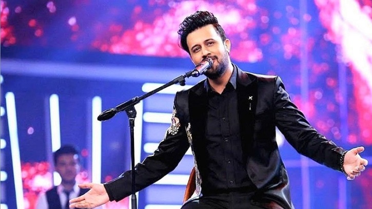 ‘গোপন’ সফরে ঢাকায় আতিফ, করছেন প্রাইভেট শো ‘গোপন’ সফরে ঢাকায় আতিফ, করছেন প্রাইভেট শো