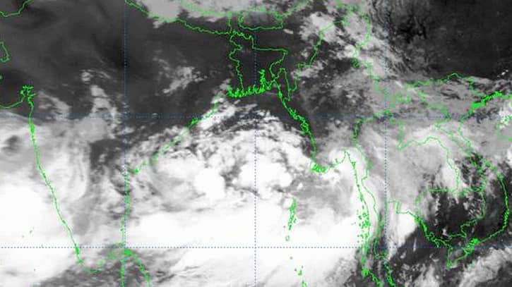 বাংলাদেশ থেকে যত কিলোমিটার দূরে নিম্নচাপটির অবস্থান বাংলাদেশ থেকে যত কিলোমিটার দূরে নিম্নচাপটির অবস্থান