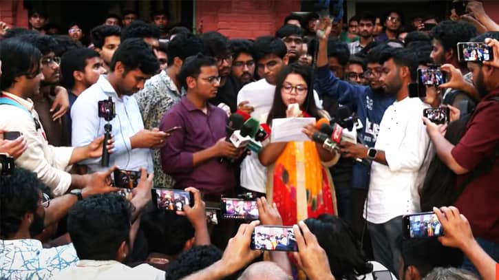 প্রধানমন্ত্রীর কাছে ছাত্ররাজনীতিমুক্ত বুয়েটের আর্জি প্রধানমন্ত্রীর কাছে ছাত্ররাজনীতিমুক্ত বুয়েটের আর্জি