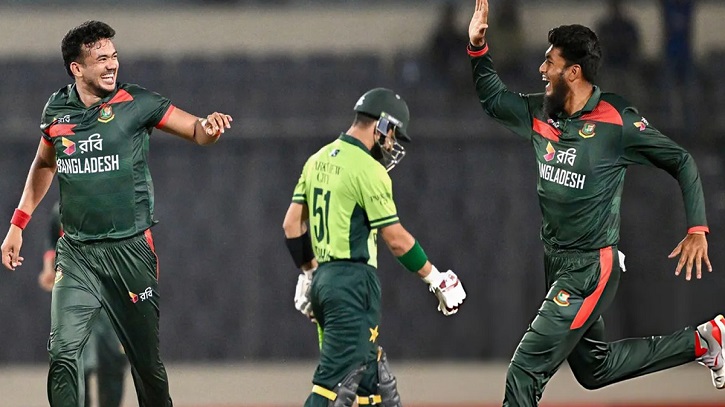 শ্বাসরুদ্ধকর লড়াইয়ে পাকিস্তানকে হারাল বাংলাদেশ, জিতল সিরিজও শ্বাসরুদ্ধকর লড়াইয়ে পাকিস্তানকে হারাল বাংলাদেশ, জিতল সিরিজও